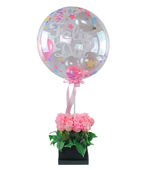 Día Perfecto: 15 Rosas Rosas con Globo Burbuja “Feliz Día”